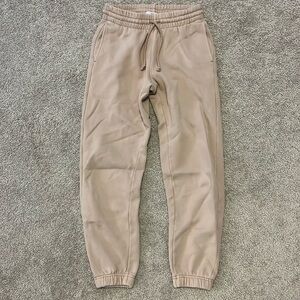 TNA Aritizia Sweatpants